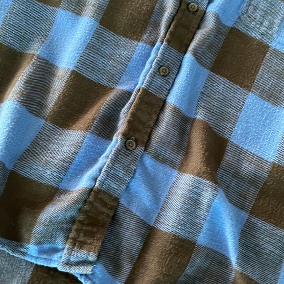 🦅 AEO Amazingly Soft Boyfriend Plaid Button Up - Picture 3 of 9